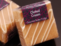 Fudge Kitchen, Sharing Square, Clotted Cream, 85g Fudge Kitchen, Sharing Square, Clotted Cream, 85g